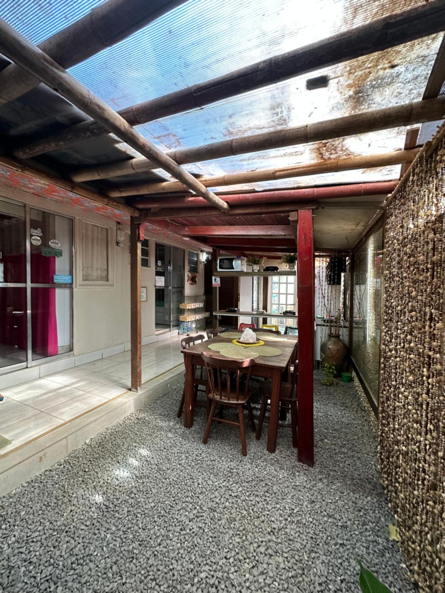 Doce Lar Noronha Hostel *